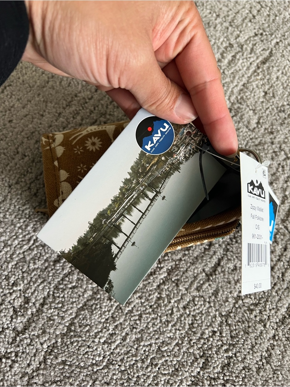 KAVU Zippy Wallet in Fall Folklore - Picture 15 of 16